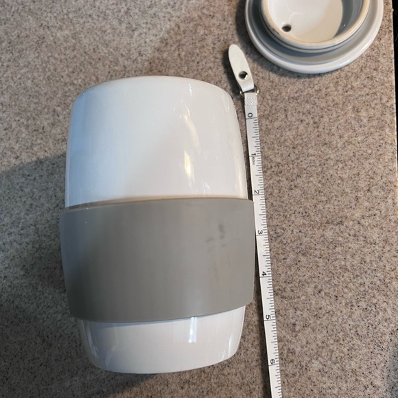 Pampered Chef Ceramic Egg Cooker #1529 White Microwave / Great Condition - Picture 5 of 5